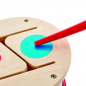 dubbelzijdige trommel - drum - hout - baby - peuter - kleuter - speelgoed - houten speelgoed - dn houten tol - de mouthoeve - boekel - hape -muziek