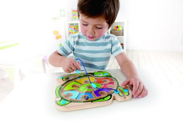 Gekleurde schildpad - colorback sea turtle - hout - peuter - kleuter - speelgoed - houten speelgoed - dn houten tol - de mouthoeve - boekel - winkel - hape