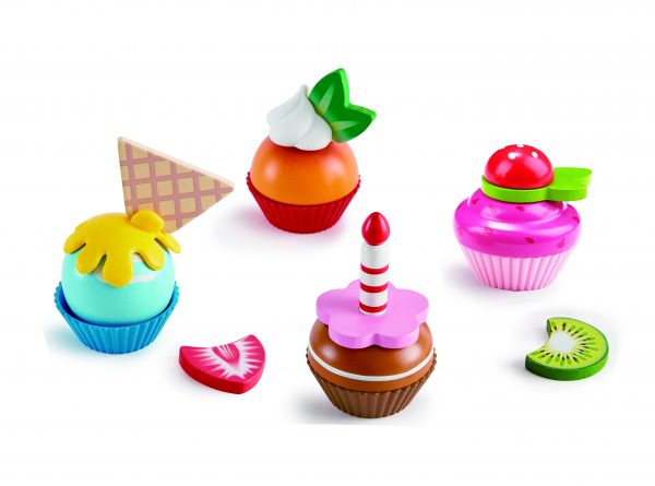 cup cakes - cupcakes - taartjes - hout - speelgoed - houten speelgoed - verjaardagstaart - speelgoed - houten speelgoed - hape - E3157 - dn houten tol - de mouthoeve - boekel - winkel - kinder speelgoed - kinder keukentje