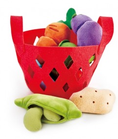 keuken - keuken spulletjes - toddler vegetable basket - groentenmand - hout - stof - vilt - speelgoed - houten speelgoed - dn houten tol - de mouthoeve - boekel - winkel - E3167 - Hape