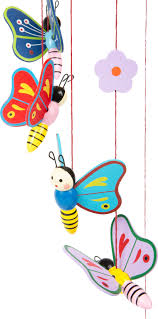 vlinders - mobiel vlinders - houten vlinders - speelgoed - houten speelgoed - decoratie - decoratie slaapkamer - kinderkamer - dn houten tol - de mouthoeve - boekel - 7175 - small foot