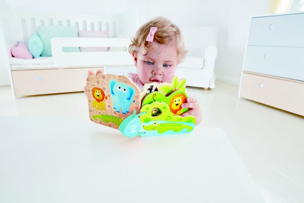 hape - boekje - houten boekje - wilde dieren - lezen - leeuw - cadeau - dn houten tol - de mouthoeve - boekel - speelgoed - houten speelgoed - dreumes - baby - lezen - E0047