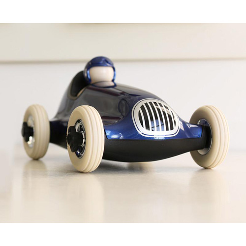 Bruno racing car metallic blue - playforever - race auto - voertuigen - auto's - kunststof - 07104 - speelgoed - houten speelgoed - cadeau - vanaf 3 jaar - kraamcadeau - gender party - baby shower - peuter - kleuter - tm 99 jaar - educatief - leerzaam - duurzaam - dn houten tol - jongens - meisjes - de mouthoeve - boekel - webshop - speelgoedwinkel