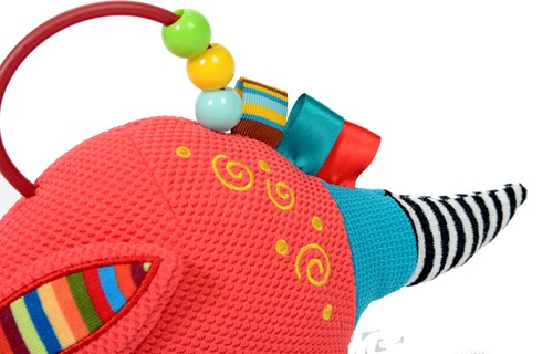 aardvarken - knuffel - educatief - duurzaam - activiteitenknuffel - spiegeltje - baby aap - dreumes - toys - dolce - dn houten tol - de mouthoeve - boekel - houten speelgoed - speelgoedwinkel - webshop
