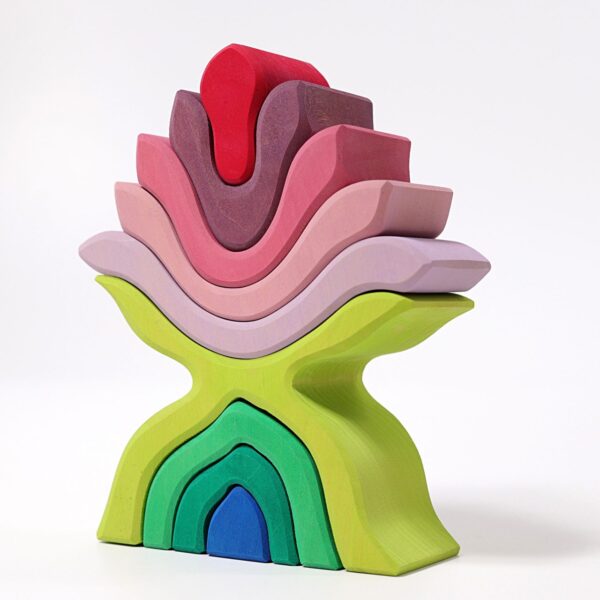 bloem - flower - puur natuur - Grimm's - open eind speelgoed - open ended play - duurzaam - educatief - houten speelgoed - blokken - Building Set Triangle, Square, Circle - bouwset - gemert - speelgoedwinkel - houten speelgoed - dn houten tol - trendy - verantwoord - kleurrijk - woodentoys - peuter - kleuter - dreumes - verjaardag - kado - cadeautje - bso - kinderopvang - scholen- toyshop - koop lokaal - sensory - vrijeschool - montesori - speel plezier - fsc - recylebaar - nieuw
